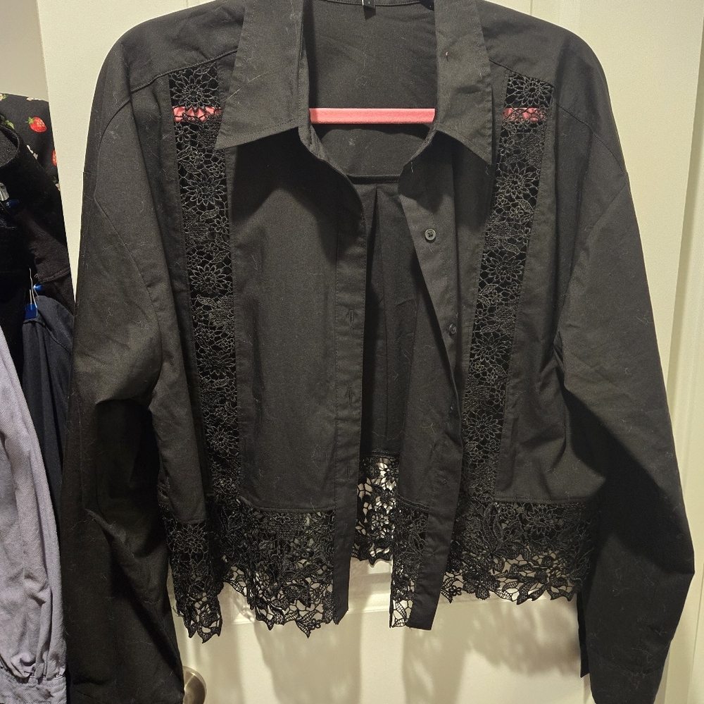 Spring sale, new size, large cropped Oversized, lace, shirt jacket nwot